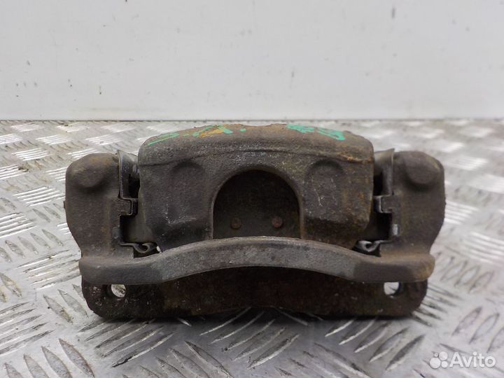 Суппорт тормозной задний левый Hyundai Genesis 200