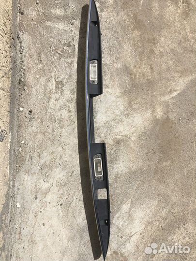 Накладка крышки багажнака на мерседес gl 164