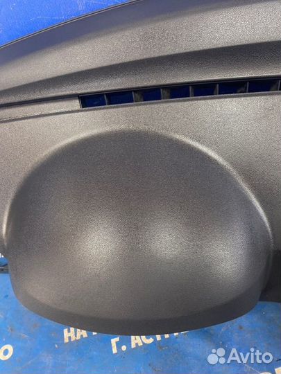 Торпеда Renault Symbol 2 седан 2008