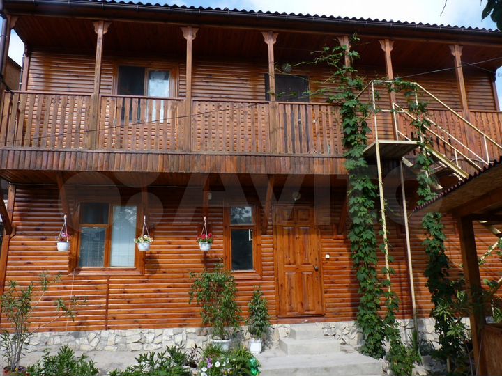 Дом 100 м² на участке 9 сот.