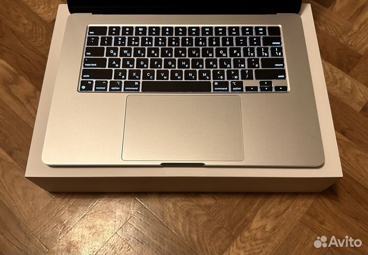 MacBook Air M2 15