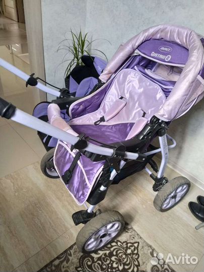 Прогулочная коляска