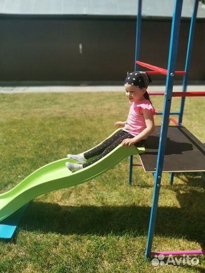 Уличный комплекс Башня с пластиковой горкой