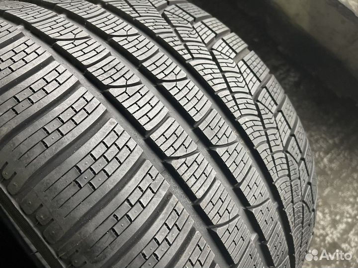 Pirelli Winter Sottozero 240 Serie II 255/35 R19 и 295/30 R19