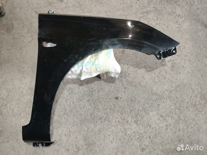 Hyundai solaris 1 передний правый крыло 2011-2014