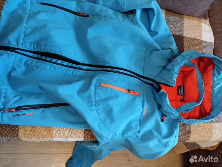 Горнолыжная куртка