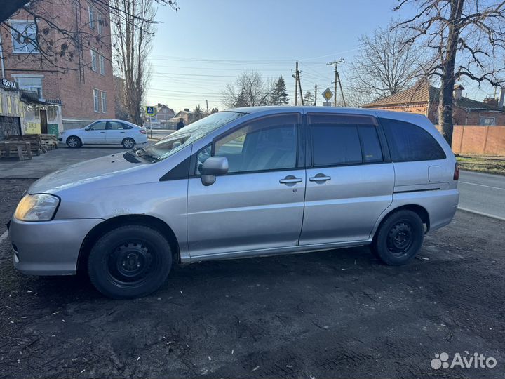 Nissan Liberty 2.0 CVT, 2001, 247 000 км