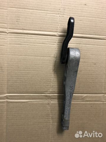 Опора двигателя задняя VW Tiguan 5N