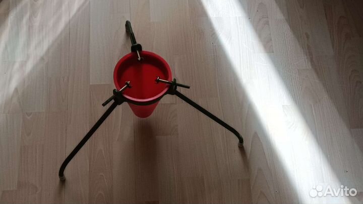 Подставка под елку