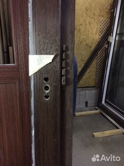 Окна пластиковые бу коричневые 2 шт