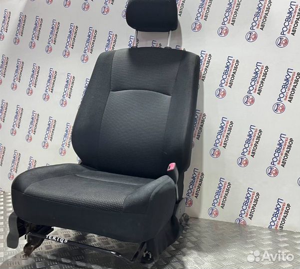 Сиденье Daihatsu Terios J200