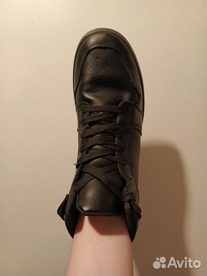 Высокие кеды из кожзама 40