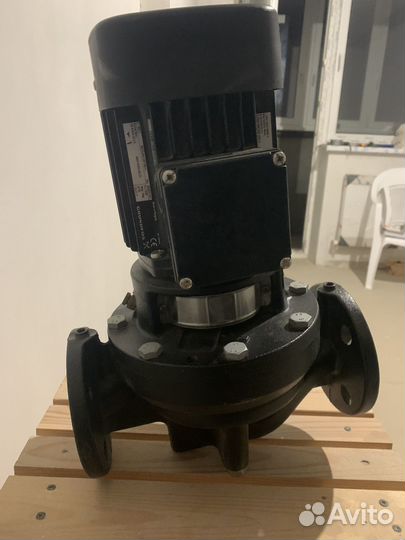 Циркуляционный насос Grundfos TP 32-40/4