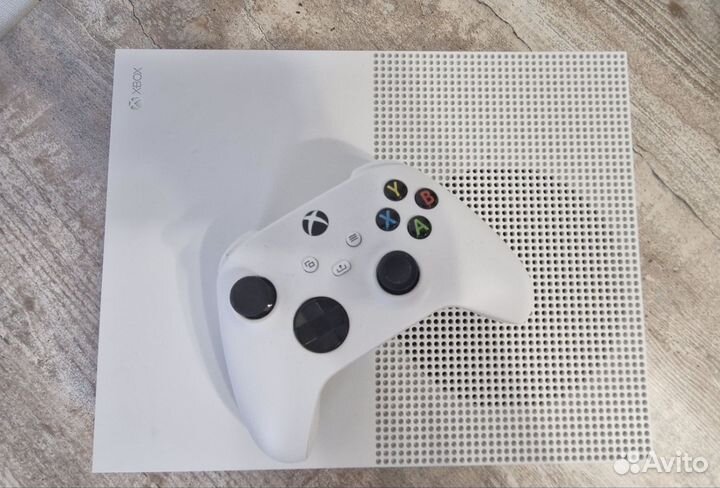 Приставка Xbox One S