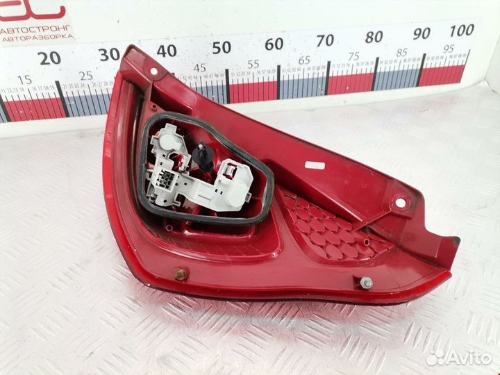 Фонарь задний левый для Ford Fiesta 6 1709553