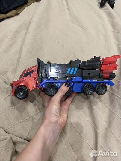 Робот трансформер hasbro