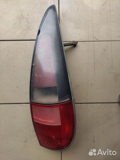 Задний фонарь Renault Laguna I универсал