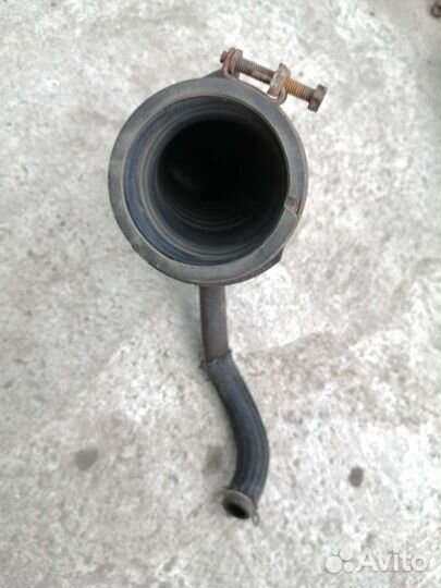 Патрубок воздушного фильтра Toyota Corolla
