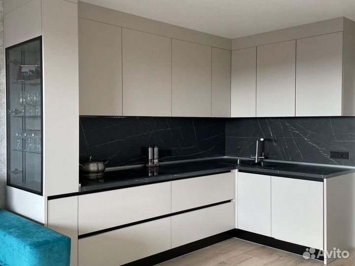 Кухонный гарнитур от производиетеля