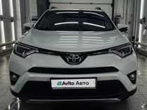Toyota RAV4 2.2 AT, 2017, 113 000 км, с пробегом, цена 2 600 000 руб.