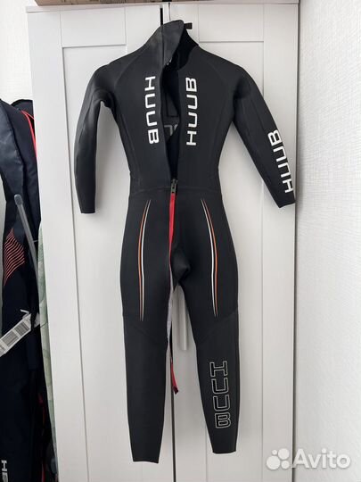 Гидрокостюм для плавания