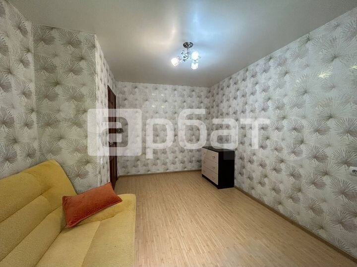 Комната 14 м² в 1-к., 1/5 эт.