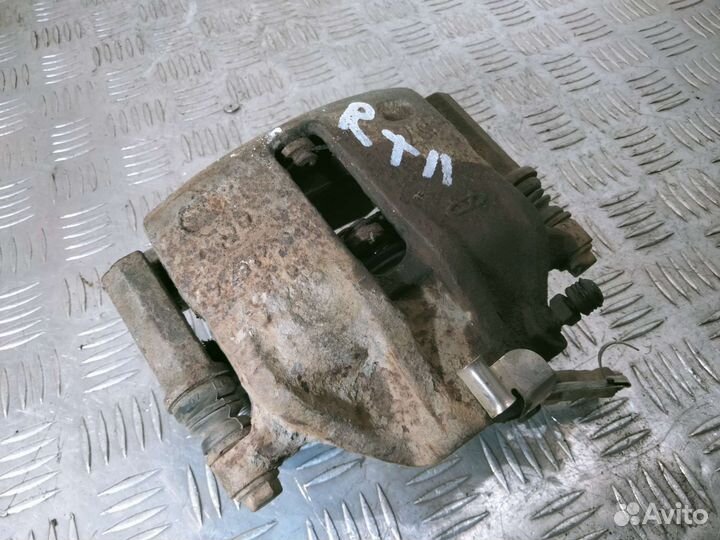 Суппорт передний правый Chery Tiggo t11