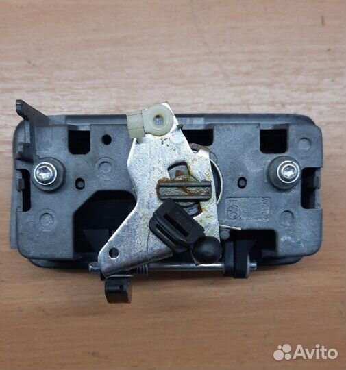 Ручка двери внутренняя правая Vw Transporter T5