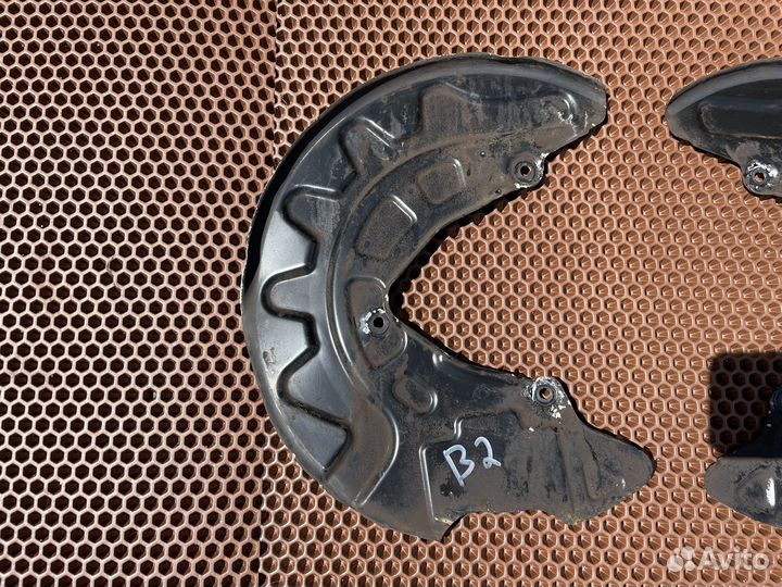 Пыльник суппорта правый Skoda / Volkswagen