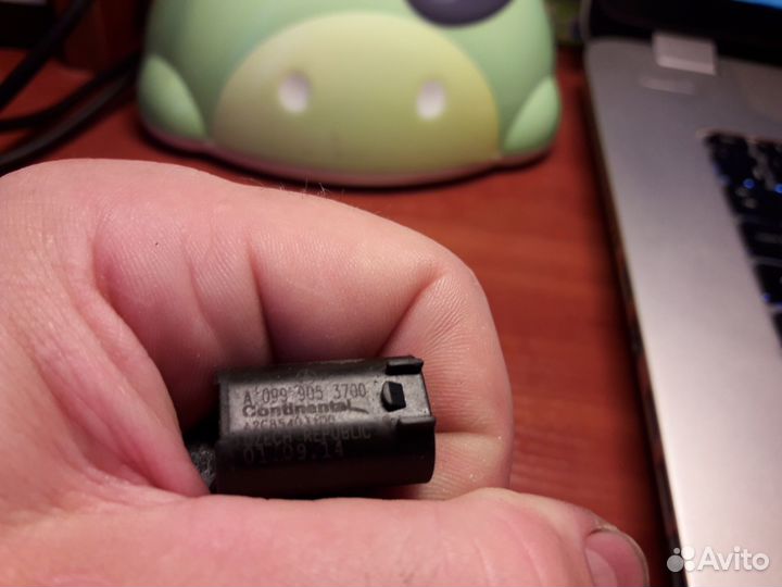 Датчик температуры охлаждающей жидкости Mercedes