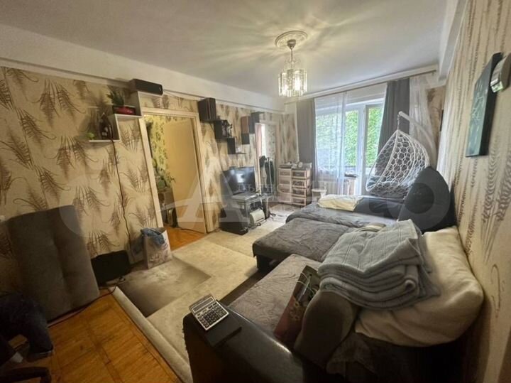 3-к. квартира, 60 м², 3/5 эт.