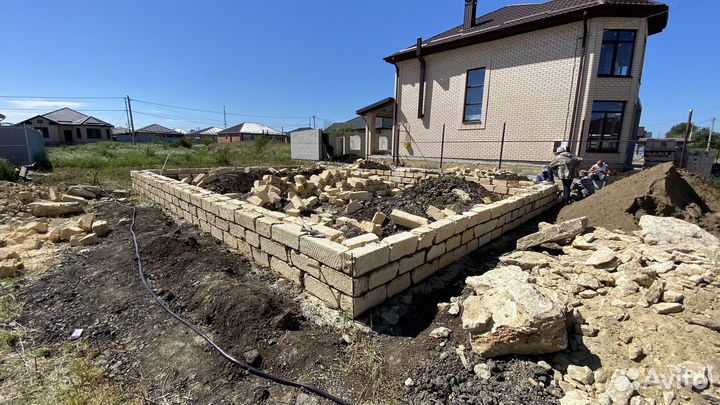 Бригада строим дома