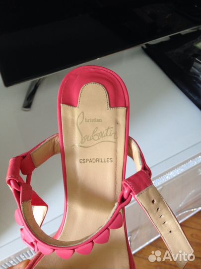 Новые christian louboutin