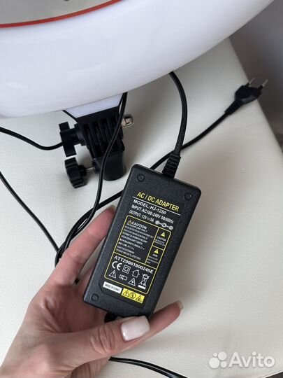 Кольцевая лампа