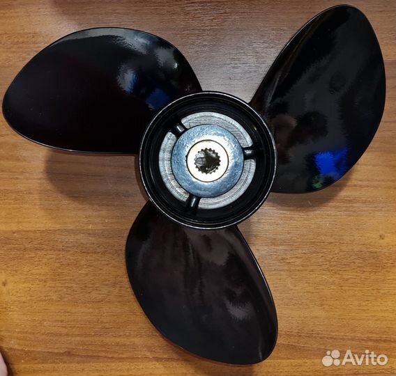 Винт правого вращения volvo SX (3X15 1/4X20)