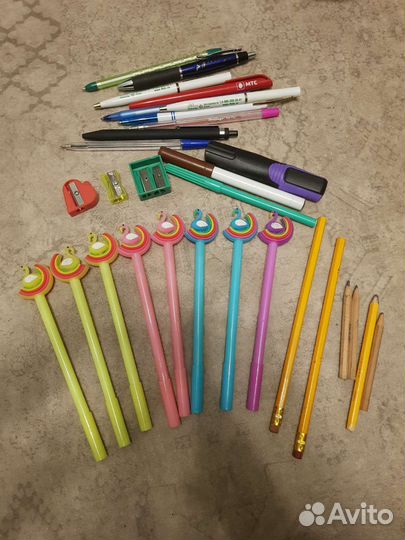 Канцелярия. Ручки, карандаши