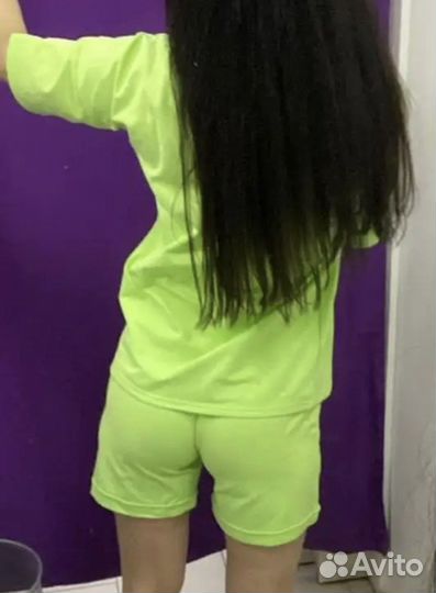 Спортивный костюм с шортами