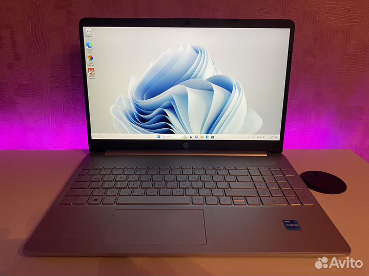 Ноутбук HP i3-11th/8ram/256SSD