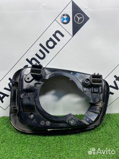 Накладка крепления зеркала левая Bmw 7-Series G11
