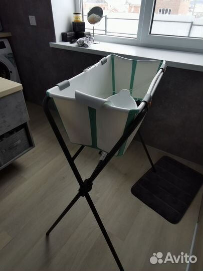 Ванночка stokke детская для купания на подставке