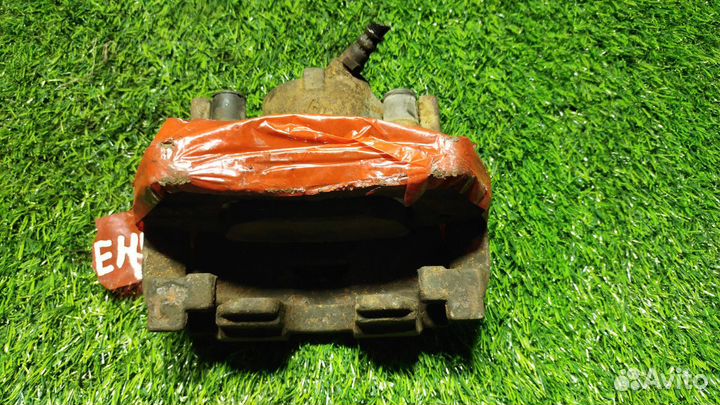 Суппорт тормозной передний правый Renault Scenic 2