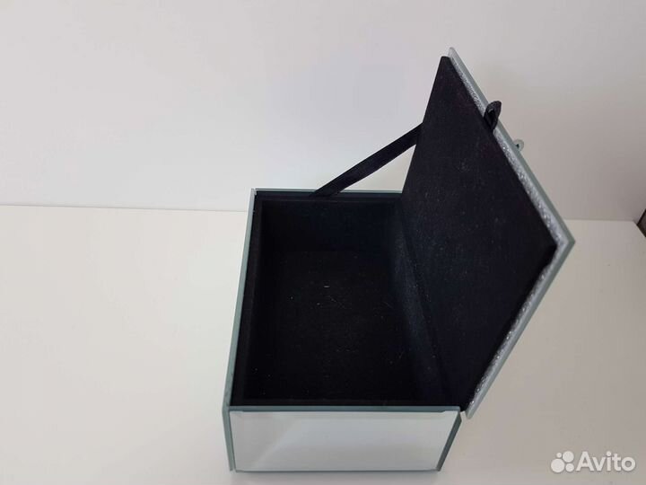 Шкатулка для украшений