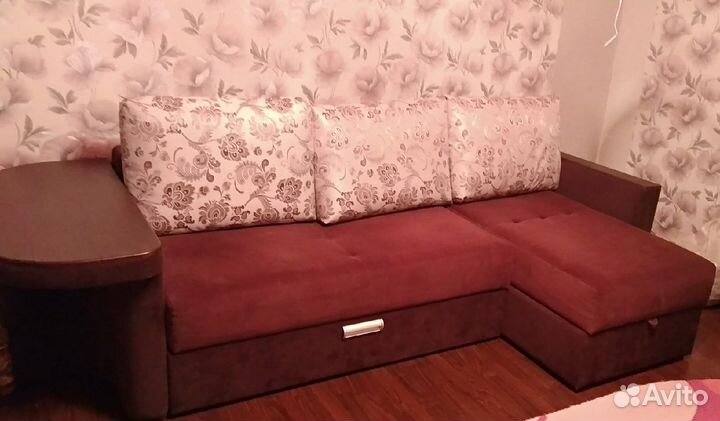 Диван с оттоманкой бу