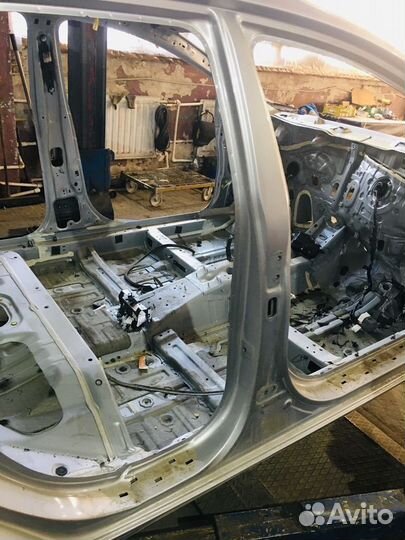 Центральная стойка правая KIA ceed JD рест. 1.6 ат