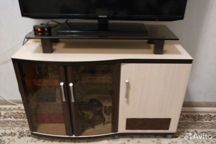 Тумба под телевизор