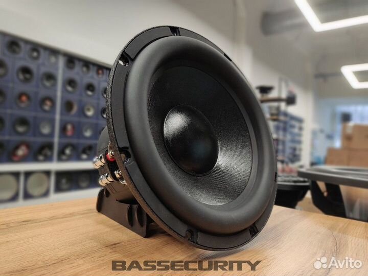 Сабвуфер AMP SWU-10