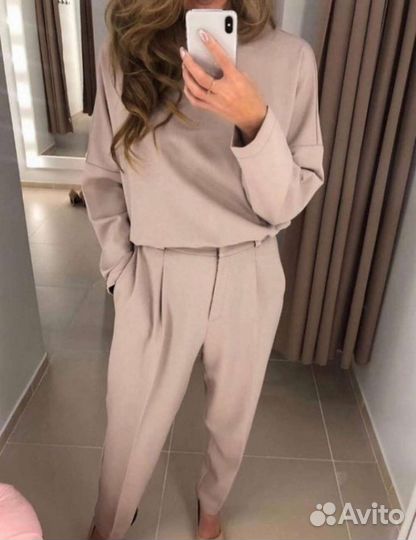 Костюм женский