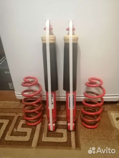 Задние стойки амортизаторы на ладу весту