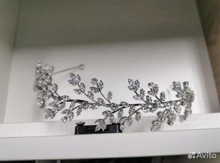 Обруч украшение свадебное на голову для волос