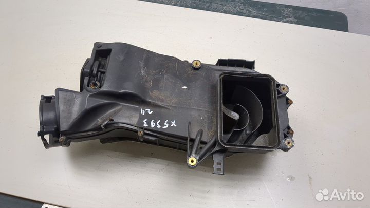 Корпус воздушного фильтра Infiniti Q50, 2015